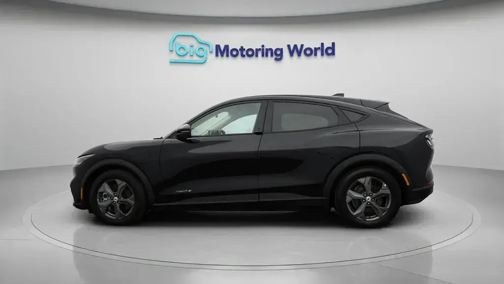 Used Ford Mustang Mach-E Standard Range 197 kW (269 HP) 2023 SUV
