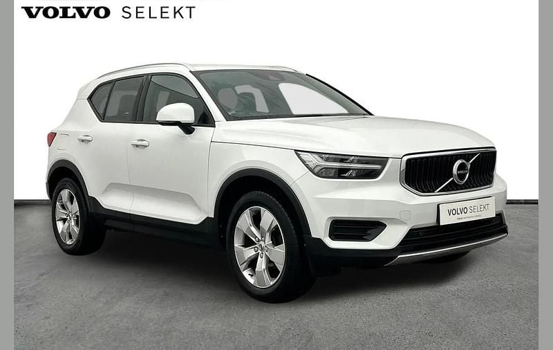 Used Volvo XC40 Momentum 150 HP (110 kW) 2018 White SUV