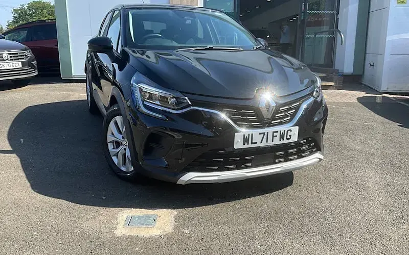 Used Renault Captur Iconic 143 HP (105 kW) 2022 SUV