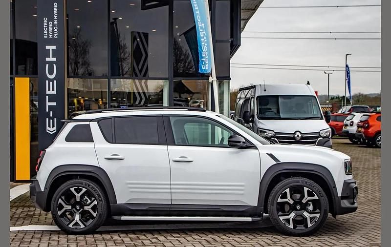 Usado Renault R4 Komfort 108 kW (147 HP) 2026 Branco SUV