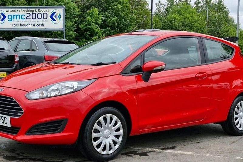 Red Used 2014 Ford Fiesta Style Hatchback | £4,995 (Fair price) - Image 1/1