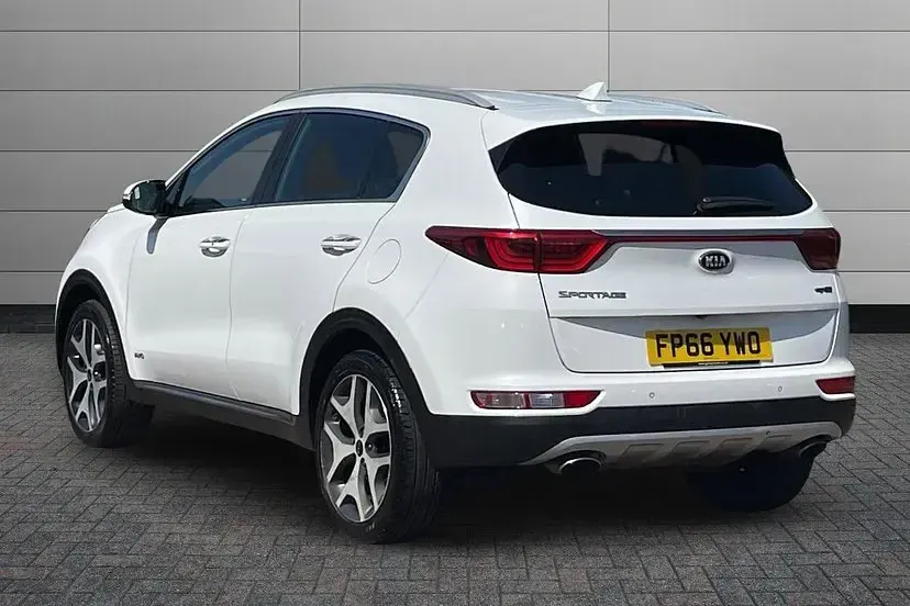 Used Kia Sportage GT-Line 174 HP (127 kW) 2016 White SUV