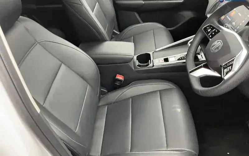 Used MG ZS Trophy 196 HP (144 kW) 2025 White SUV