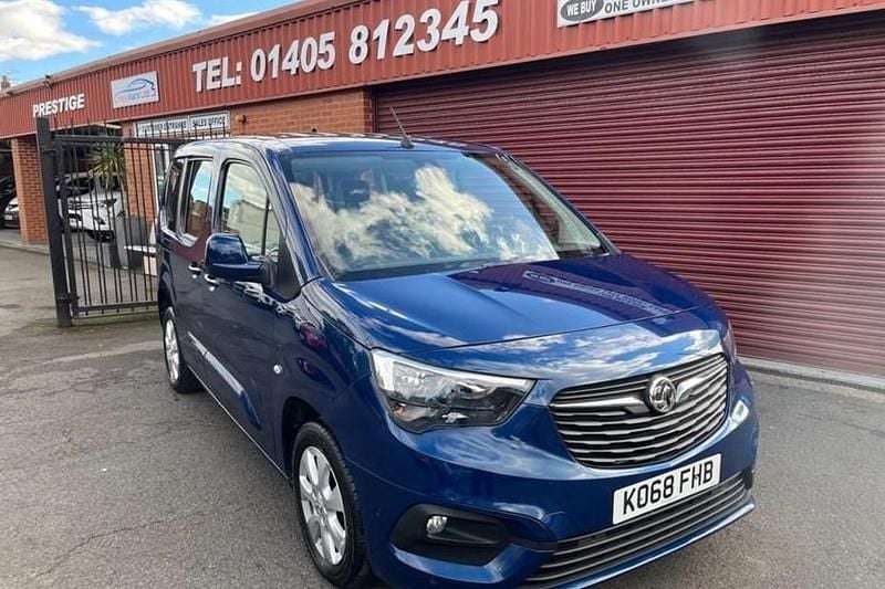 Used Vauxhall Combo S 100 HP (73 kW) 2019 MPV
