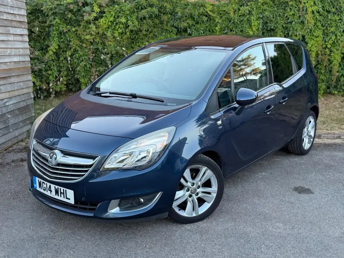 Used Vauxhall Meriva 2014 Blue MPV