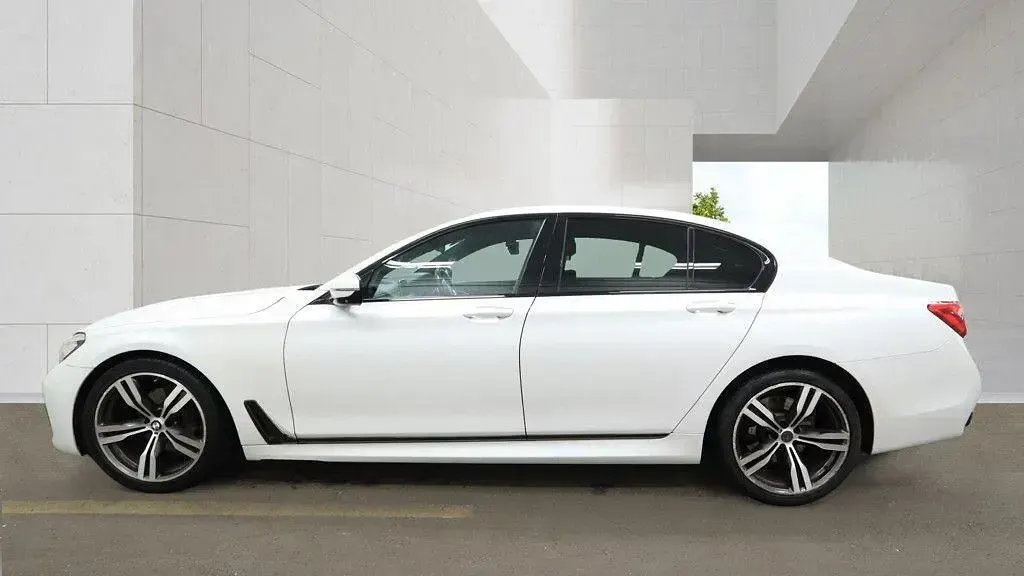 Used BMW 730 M Sport 2018 White Sedan