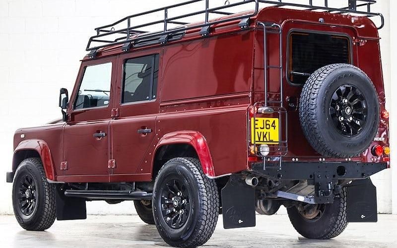 Used Land Rover Defender 124 HP (91 kW) 2015 Estate