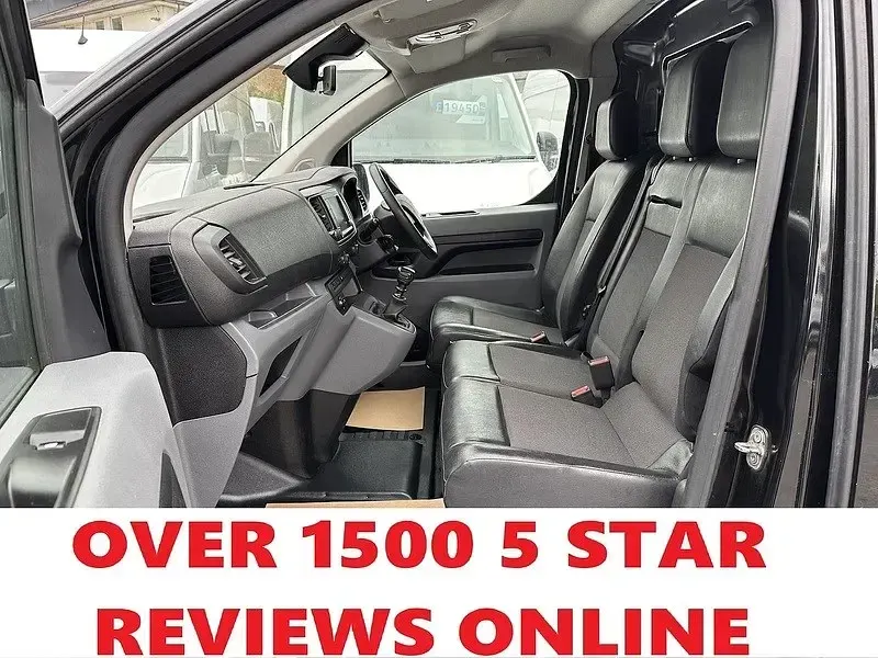 Second-hand Peugeot Expert 120 CP (88 kW) 2021 Negru Van