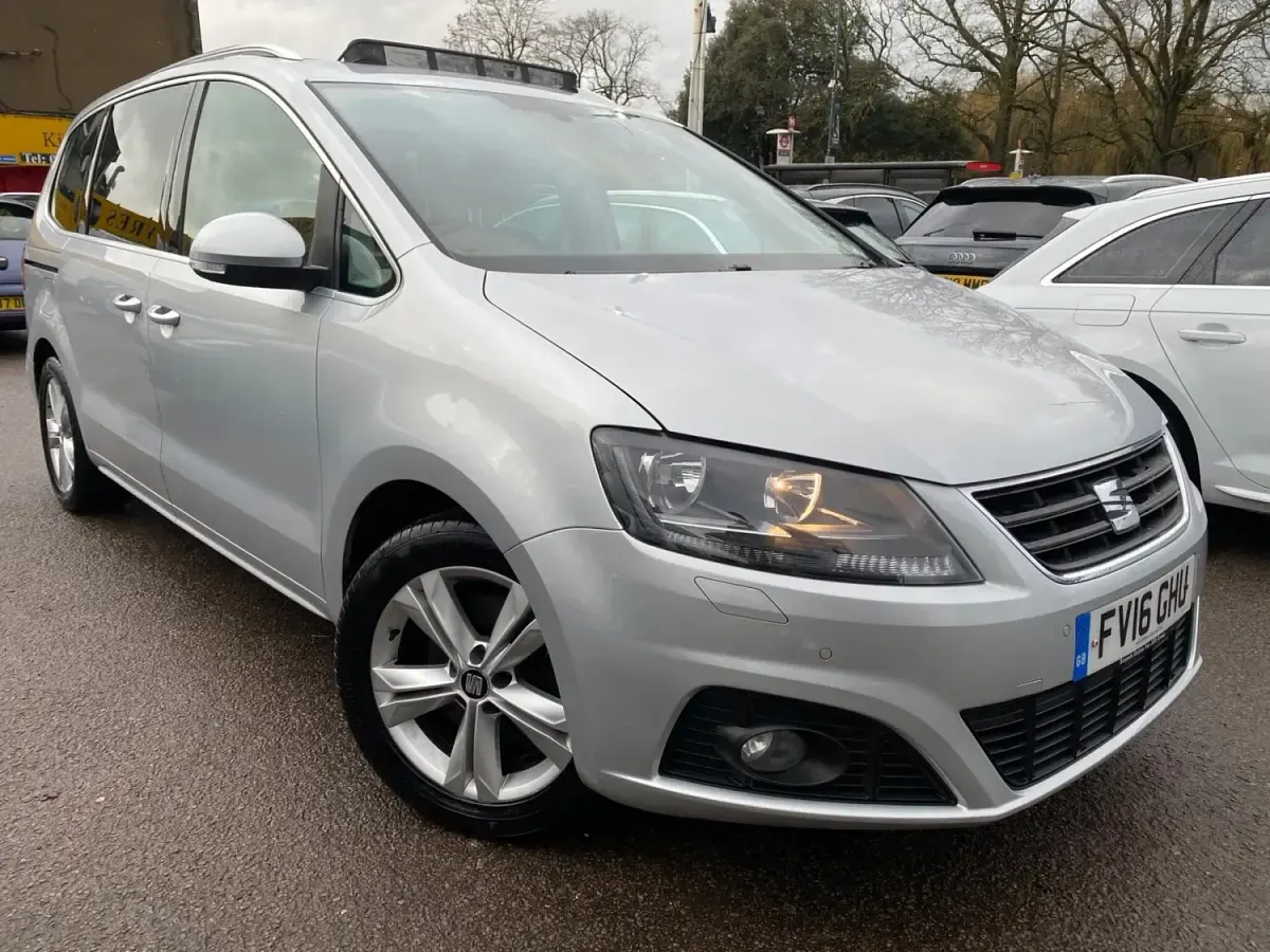 Begagnad Seat Alhambra SE 2016 Silver Minibuss