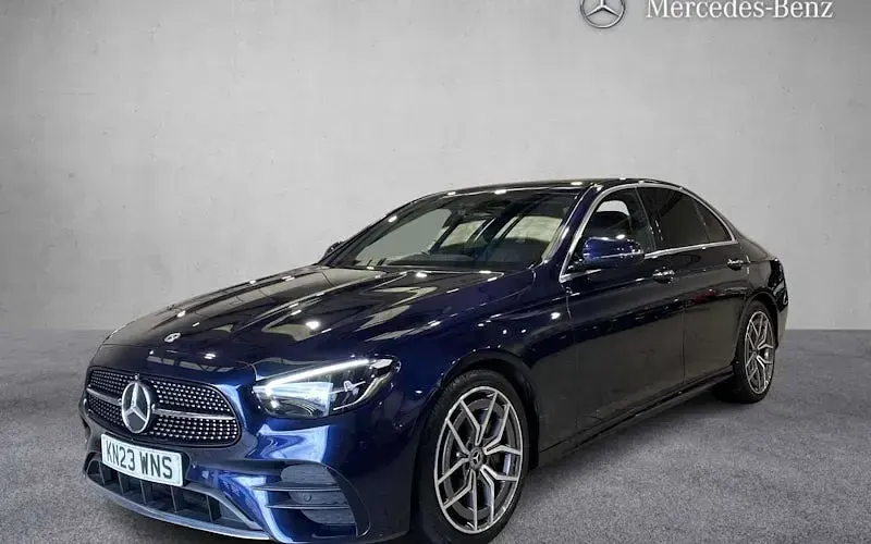 Used Mercedes E200 AMG line 200 HP (147 kW) 2023 Blue Sedan