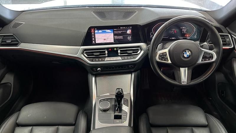 Usado BMW 420 M Sport 184 HP (135 kW) 2023 Cinzento Coupé