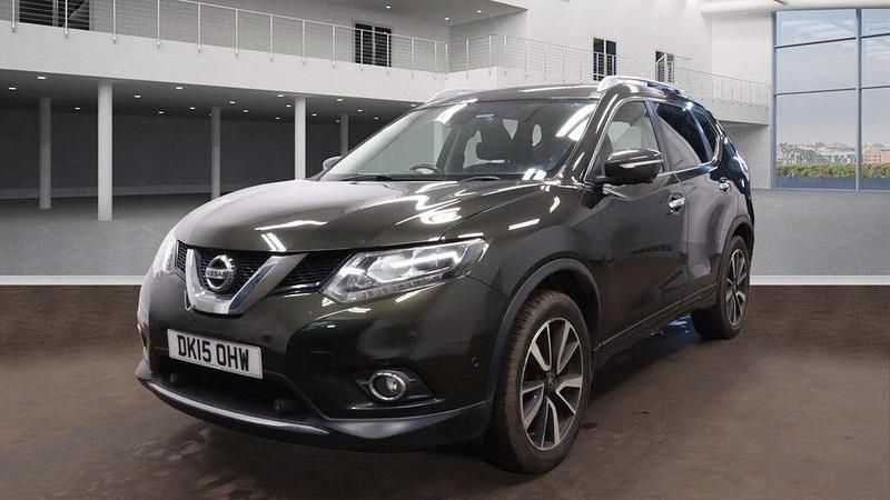 Used Nissan X-Trail Tekna 130 HP (95 kW) 2015 Green SUV