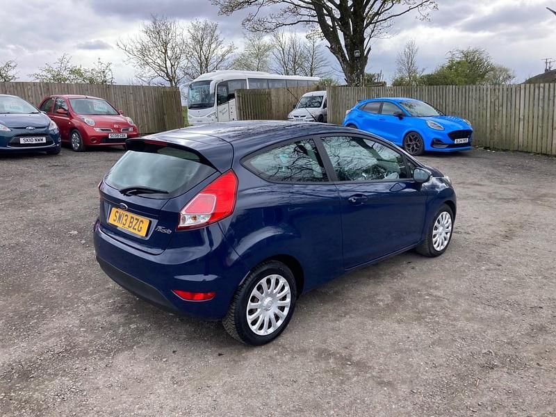 Used Ford Fiesta Style 2013 Blue Hatchback
