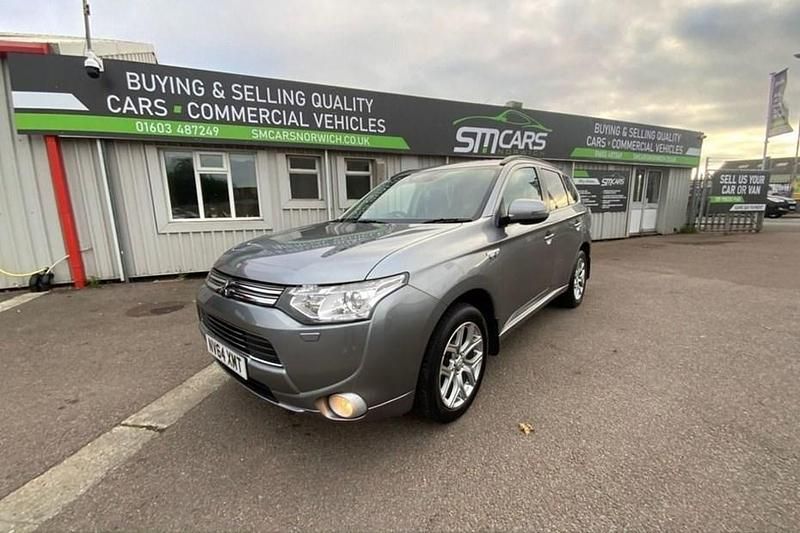 Used 2015 Mitsubishi Outlander P-HEV | £9,350 (Fair price) - Image 1/1
