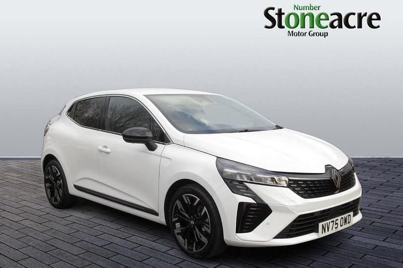 Blue New 2025 Renault Clio V Techno Hatchback | £16,800 (Fair price) - Image 1/1