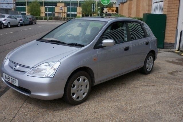 Begagnad Honda Civic 2001 Halvkombi