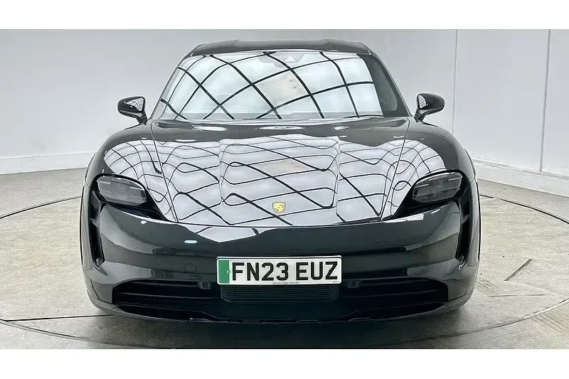 Used Porsche Taycan Performance Package 419 kW (571 HP) 2023 Black Estate