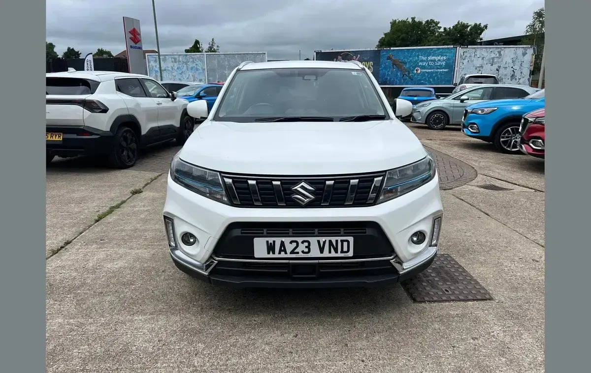 Used Suzuki Vitara SZ-T 129 HP (94 kW) 2023 White SUV