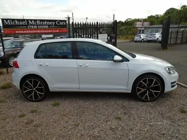 Used VW Golf VII Edition 110 HP (80 kW) 2017 White Hatchback