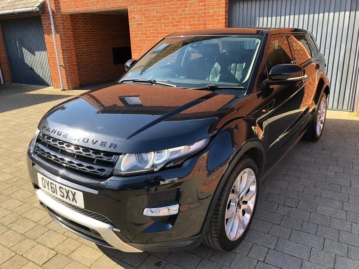 Used Land Rover Range Rover evoque Dynamic 240 HP (176 kW) 2011 Black Estate