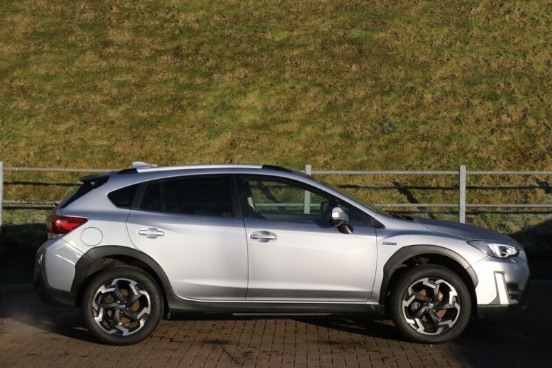 Used Subaru XV 150 HP (110 kW) 2023 Silver SUV