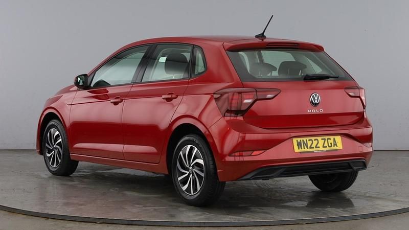 Used VW Polo Life 95 HP (69 kW) 2022 Red Hatchback