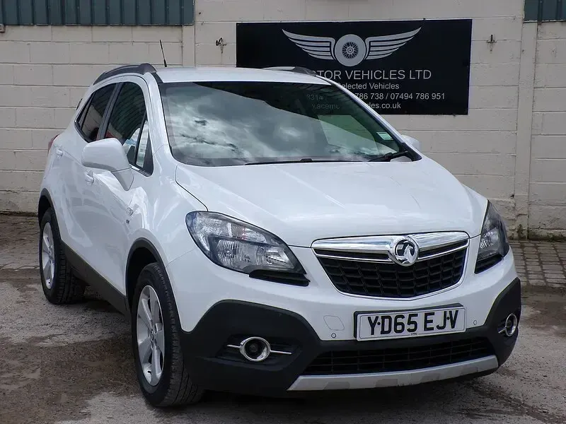 Used Vauxhall Mokka 136 HP (100 kW) 2015 White SUV