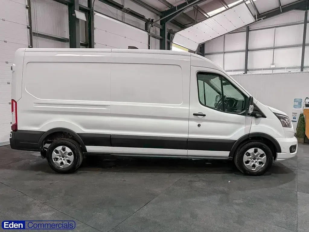 Used Ford Transit Limited 165 HP (121 kW) 2025 White Van