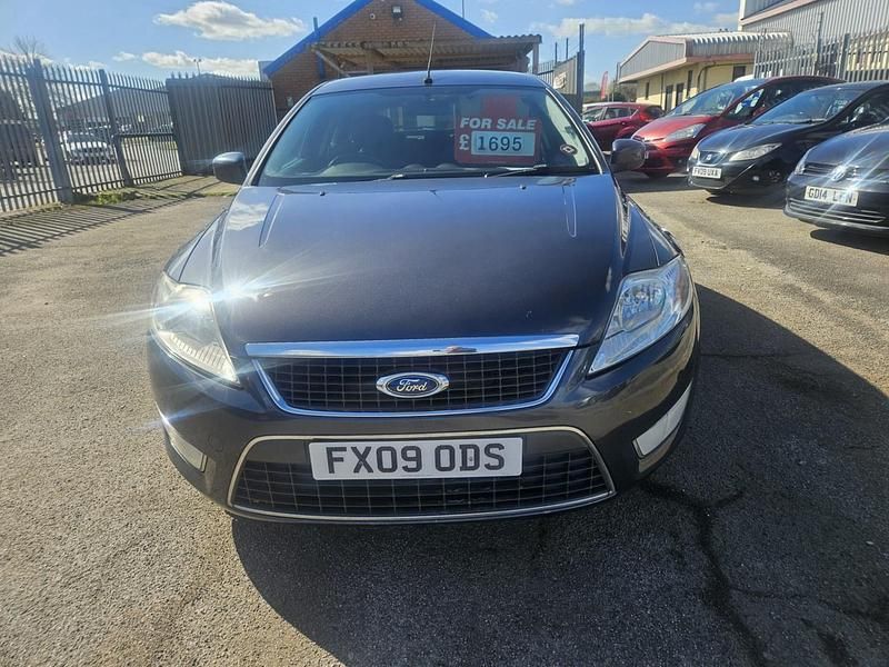 Usado Ford Mondeo Zetec 2010 Cinzento Citadino