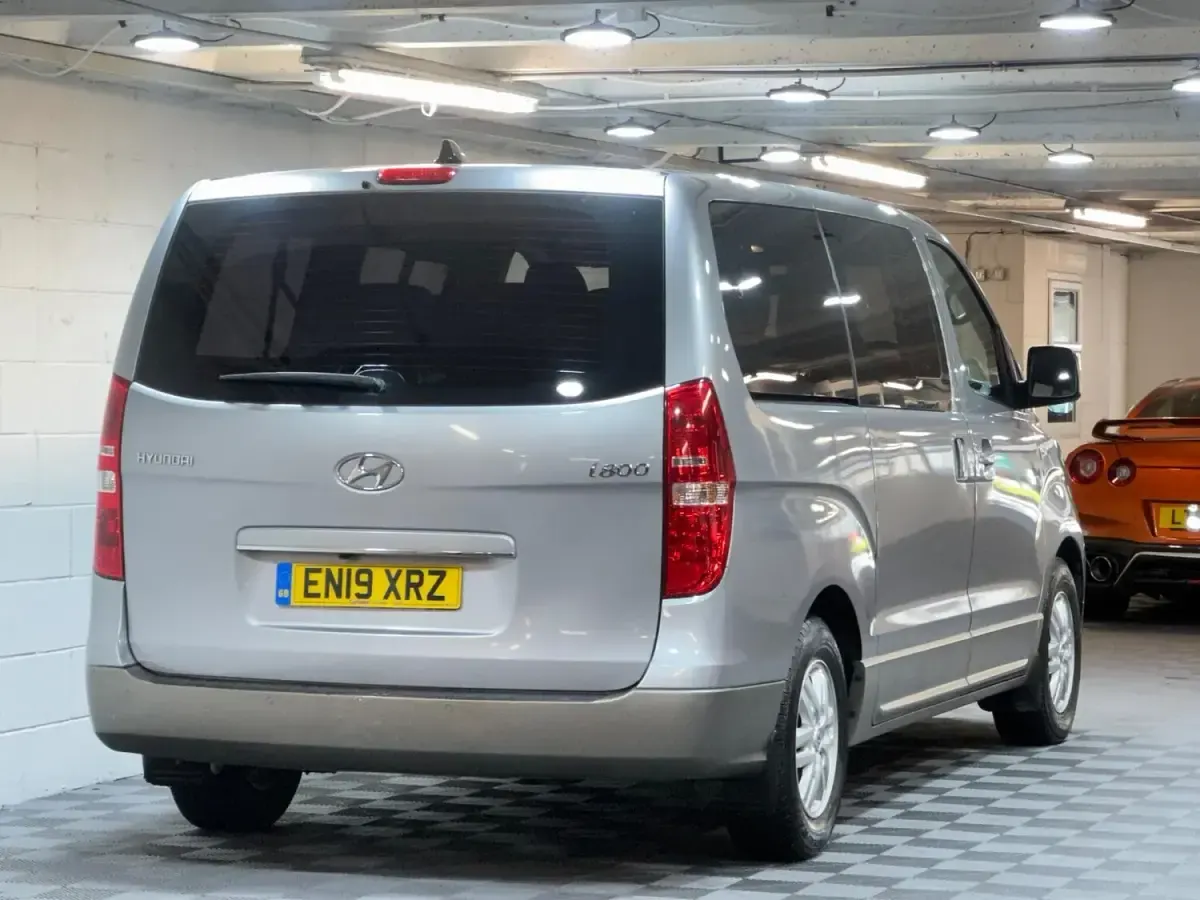 Used Hyundai I800 SE 2019 Silver MPV