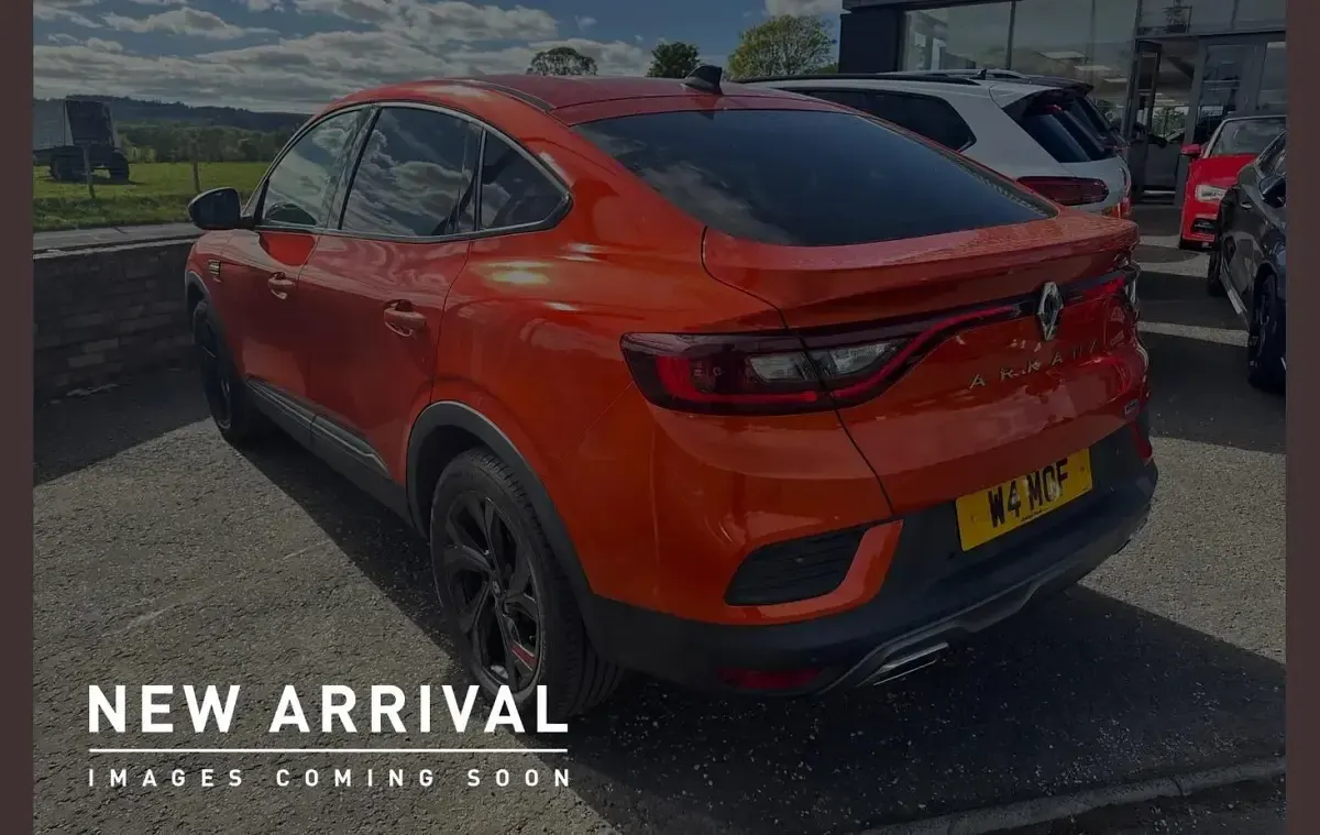 Używany Renault Arkana R.S. 140 KM (102 kW) 2022 Pomarańczowy SUV