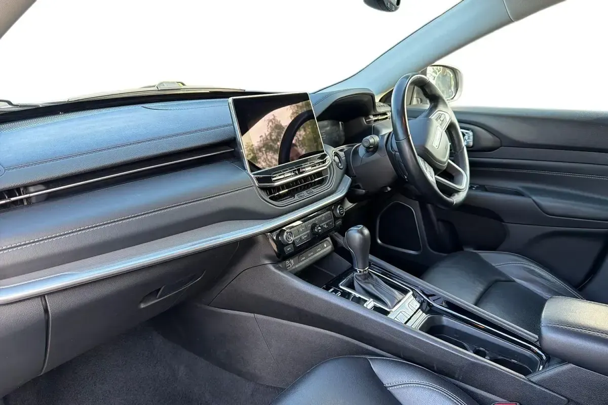 Used Jeep Compass 240 HP (176 kW) 2023 Black SUV
