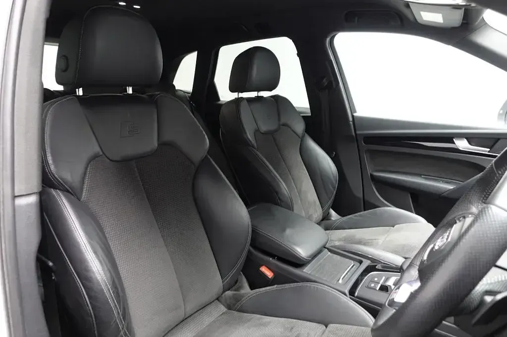 Used Audi Q5 Black Edition 245 HP (180 kW) 2020 White SUV