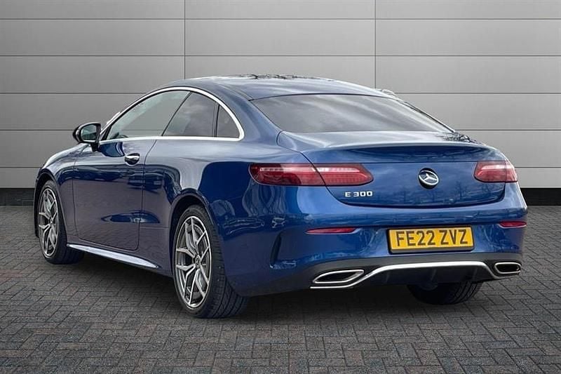 Used Mercedes E300 AMG Line Premium 258 HP (189 kW) 2022 Blue Coupe