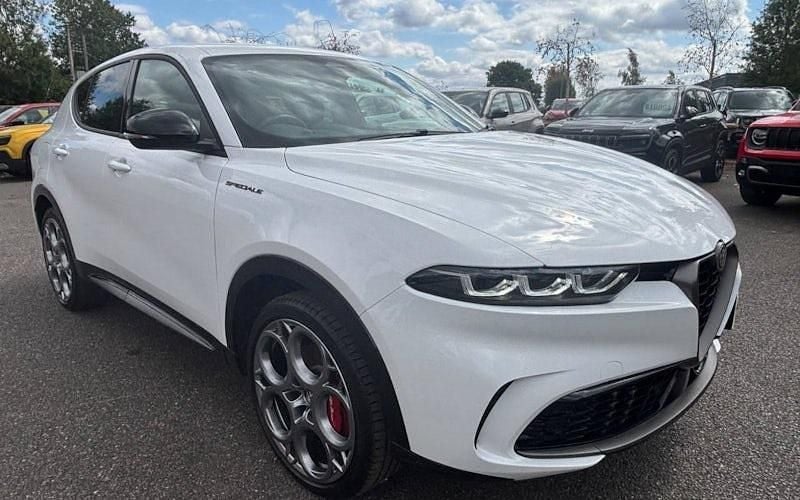 White Used 2022 Alfa Romeo Tonale Edizione Speciale SUV | £26,790 (Fair price) - Image 1/4