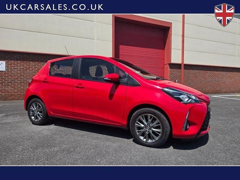Red Used 2017 Toyota Yaris Hatchback | £5,899 (Good price) - Image 1/4