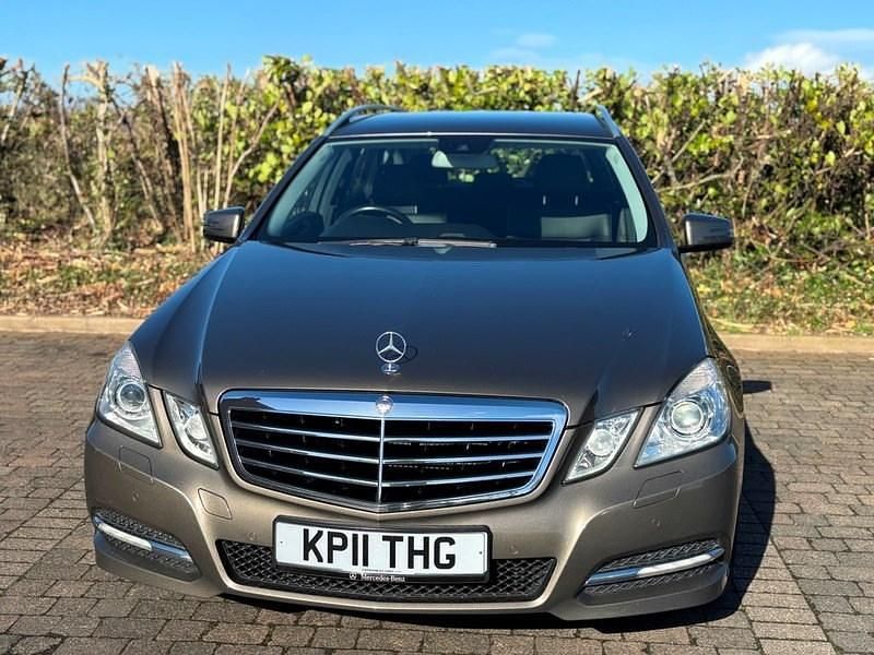 Used Mercedes E250 Avantgarde 2011 Light bronze metallic