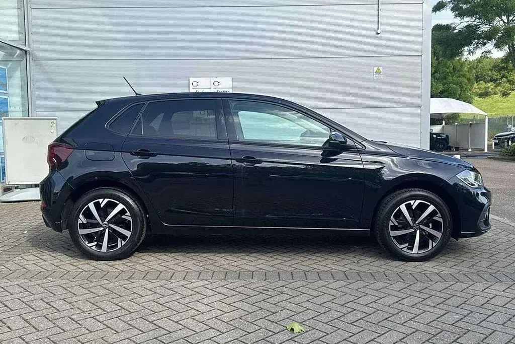 Used VW Polo Match 95 HP (69 kW) 2025 Black Hatchback