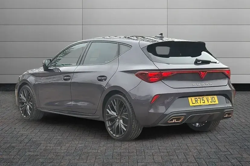 Used Cupra Leon 204 HP (150 kW) 2026 Dark void Hatchback
