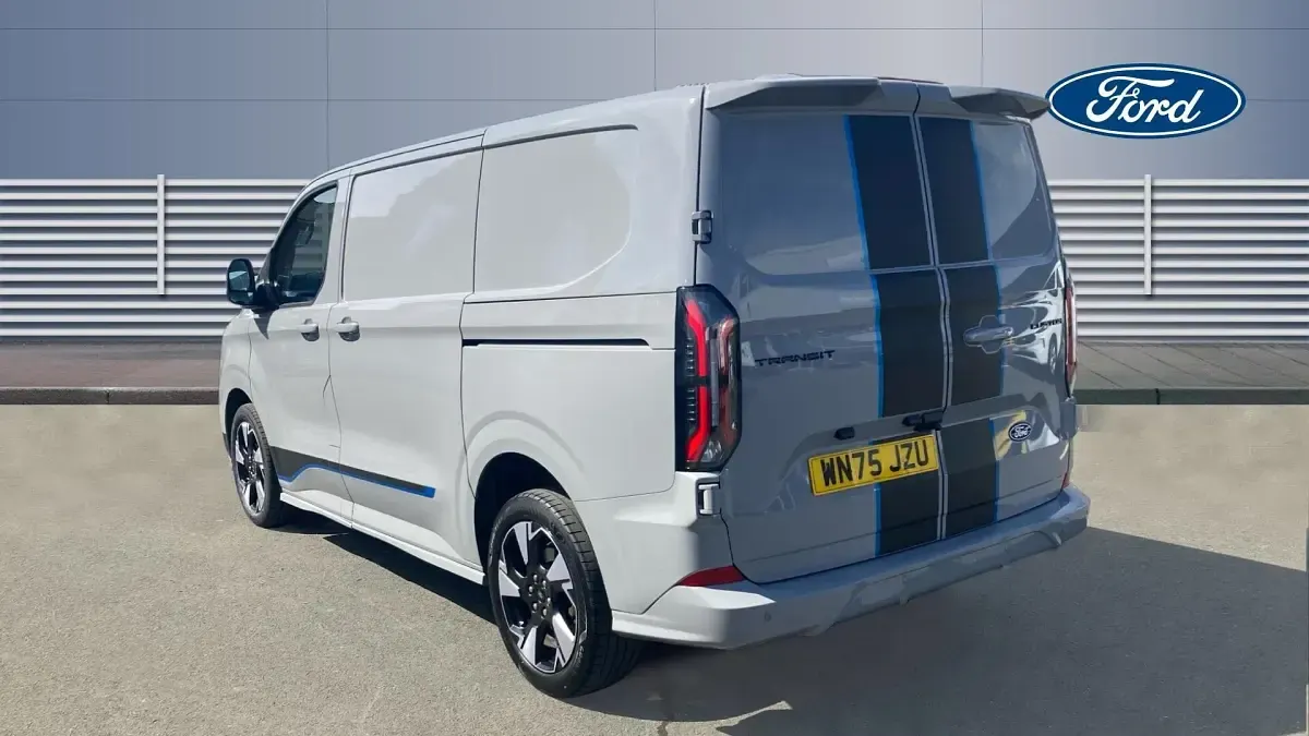 Used Ford Transit Custom Sport 170 HP (125 kW) 2025 Van
