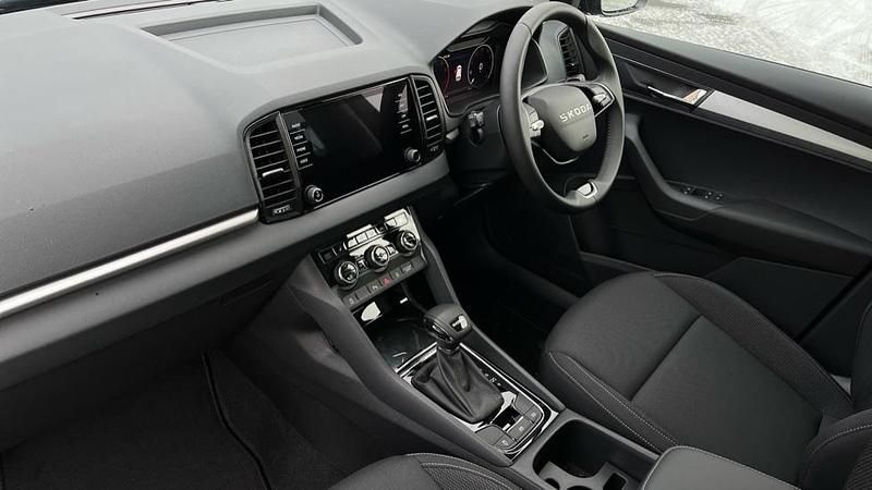 New Skoda Karoq SE 150 HP (110 kW) 2025 Black magic SUV