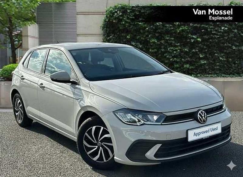 Used 2023 VW Polo Life | £17,995 (A bit pricey) - Image 1/4