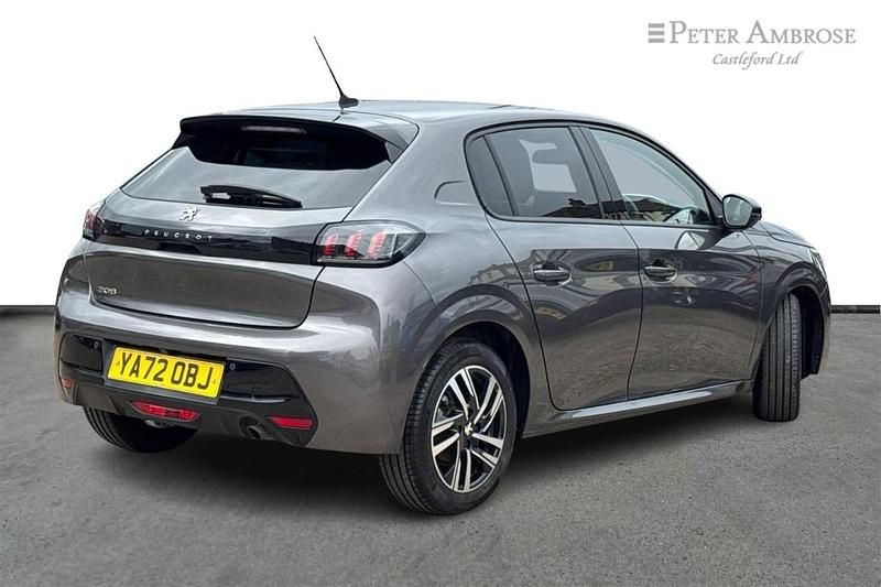 Used Peugeot 208 Allure+ 99 HP (72 kW) 2023 Grey Hatchback
