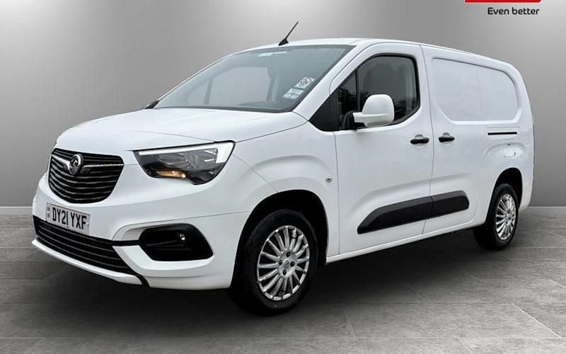 Used Vauxhall Combo Sportive 101 HP (74 kW) 2021 Van