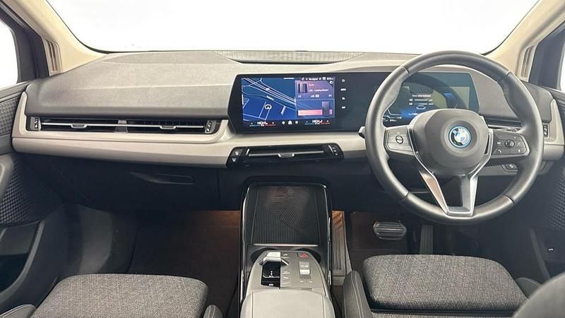 Used BMW 225 Active Tourer Sport Line 242 HP (177 kW) 2025 Blue MPV