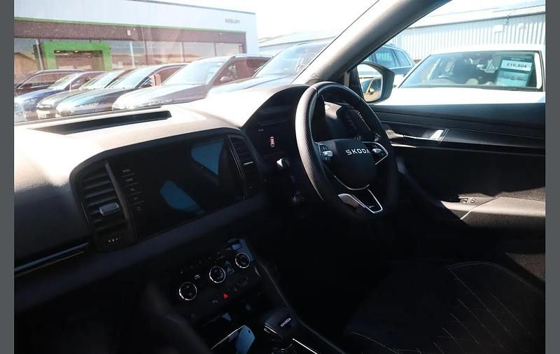 Used Skoda Karoq SportLine 150 HP (110 kW) 2025 Silver SUV