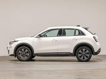 Used Fiat 600 Red 114 kW (156 HP) 2025 White Hatchback