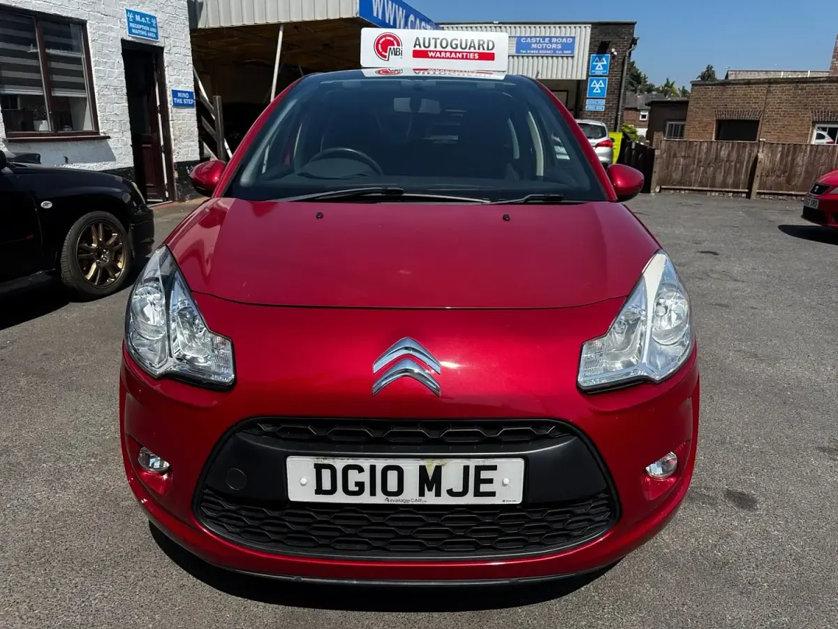 Used Citroën C3 VTR Sport 75 HP (55 kW) 2010 Red Hatchback