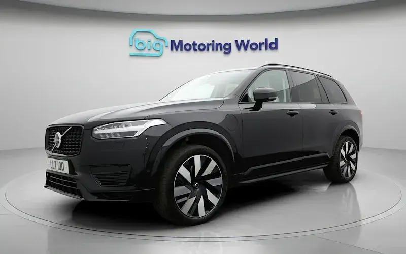 Begagnad Volvo XC90 Plus 455 HK (334 kW) 2024 Svart SUV