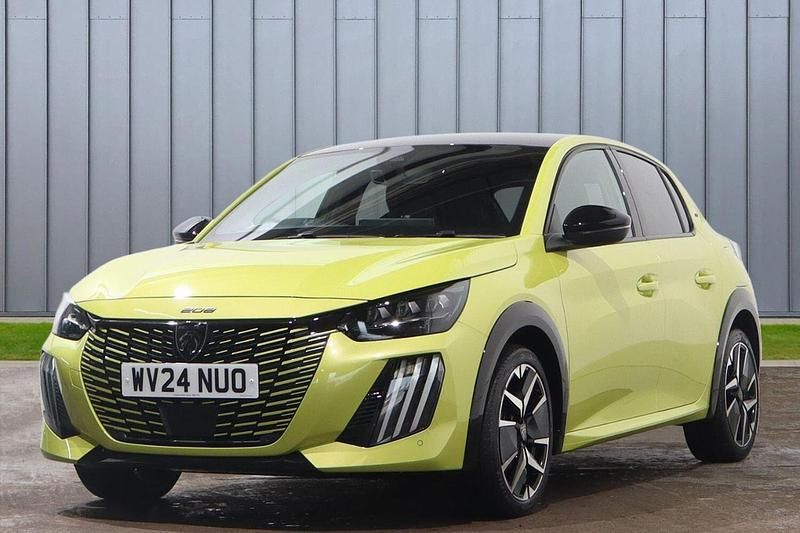 Used Peugeot 208 GT 99 HP (72 kW) 2024 Yellow Hatchback